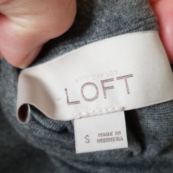 Ann Taylor Loft long sleeve shirt - Picture 4 of 6